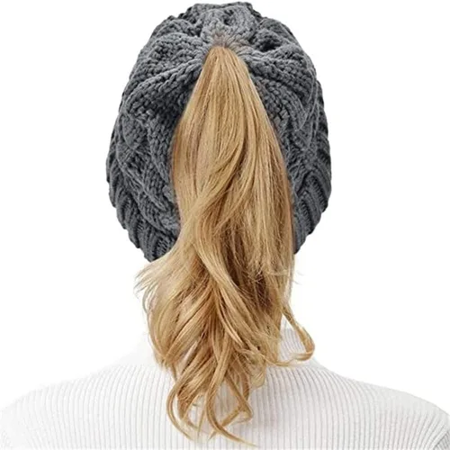 Vista 7 de Rosoz Gorro de cola de caballo para mujer, gorro cálido de invierno, suave, elástico, de punto trenzado, para moño alto