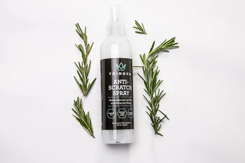 Vista 5 de TriNova Spray disuasorio antiarañazos para gatitos y gatos, impregnado con romero, evita que los gatos arañen muebles, sillones y más, uso