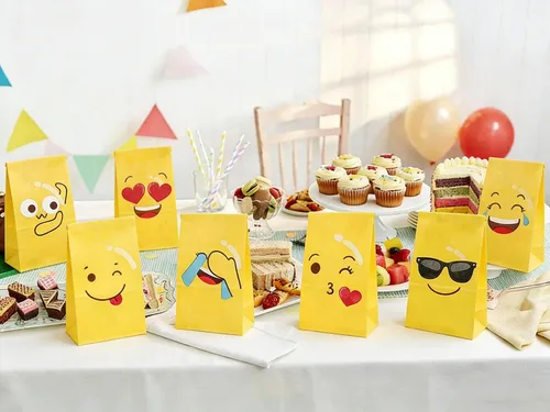 Vista 8 de VstarOne 24 bolsas de dulces – Emoticons bolsas de fiesta con calcomanías, 24 calcomanías, bolsa de papel kraft para bodas, nacimientos