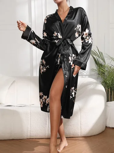 Vista 5 de WDIRARA Bata larga de satén de manga larga con estampado floral para dama de honor, boda, fiesta