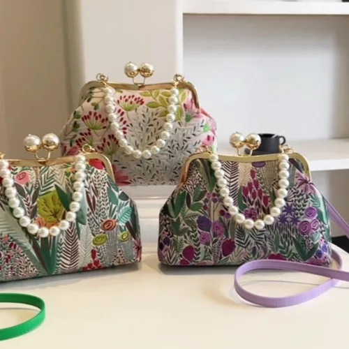 Vista 2 de Vintage Flower Embroidery Handbag,Kiss Lock Evening Shoulder Bag with Removable Shoulder Strap for Women