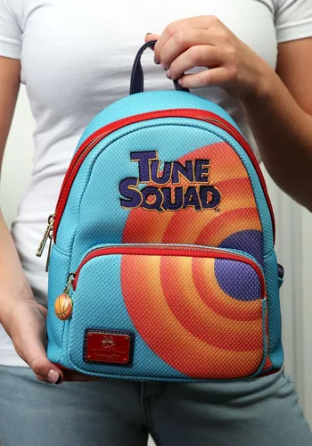 Vista 2 de Loungefly Space Jam Tune Squad Bugs - Bolso de hombro con doble correa para mujer, Multi, Classic