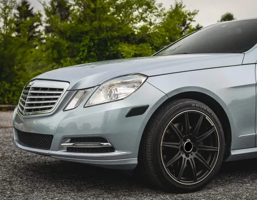 Vista 8 de iJDMTOY Euro OEM-Spec - Carcasas de lámpara de marcador lateral de parachoques delantero compatibles con Mercedes 2010-2013 W212 Clase E E300 E350