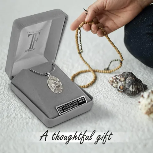 Vista 3 de True Faith Jewelry Sterling Silver Patron Medal 78 Inch