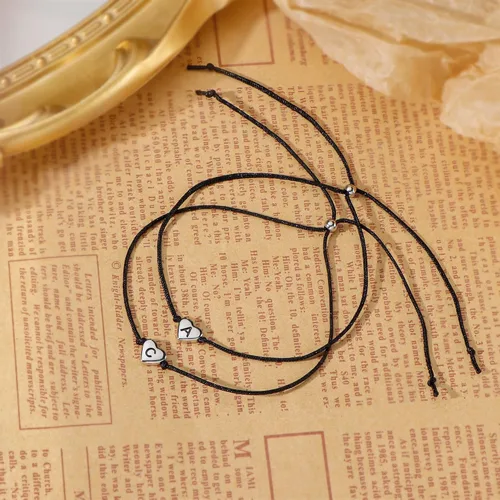 Vista 2 de Sannyra Regalos para San Valentín, pulseras de promesa de amistad, pareja a distancia, pulsera a juego con 26 letras del alfabeto, regalos