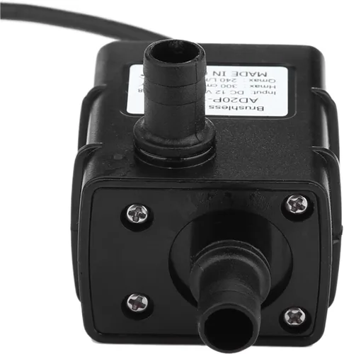 Vista 3 de Pequeña bomba sumergible ajustable 12V 5W Micro Brushless Impermeable Circulación Bomba de agua Multiusos Mesa Fuente Bombas