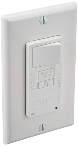 Vista 8 de Leviton SmartlockPro Interruptor con enchufe de doble polo receptáculo, AFTR1-E, 120.0 volts