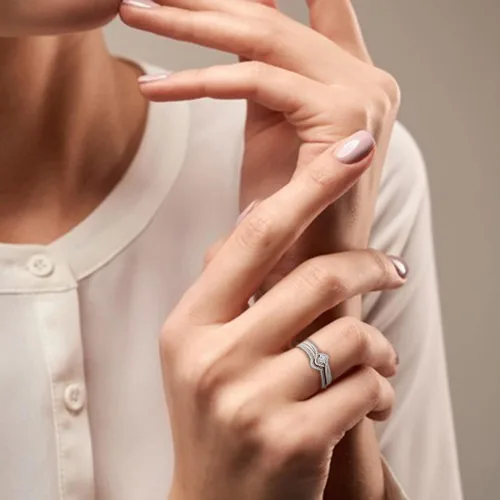 Vista 2 de Elegante anillo de circonita con incrustaciones para mujer, anillos de compromiso para novia, boda, boda, exquisita joyería para fiesta