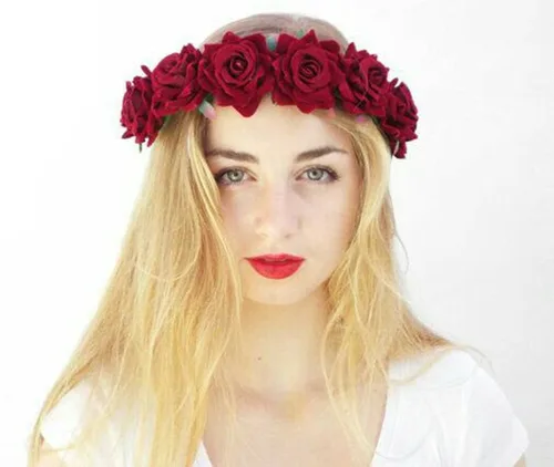 Vista 2 de Floral Fall - Corona de rosas rojas para festival, F-67 (3.rojo)