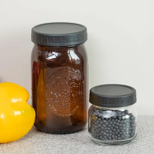 Vista 3 de Bedgeta 9 tapas de tarro de albañil de boca regular de plástico negro con anillo de silicona, tapas gruesas a prueba de fugas para Ball, Kerr y más