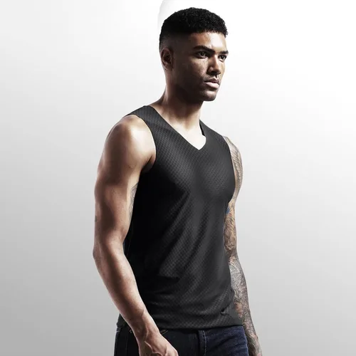 Vista 4 de Camisetas de verano transpirables de seda de hielo para hombre, camisetas sin mangas para cultiva el movimiento de fitness en V, camisetas rojas