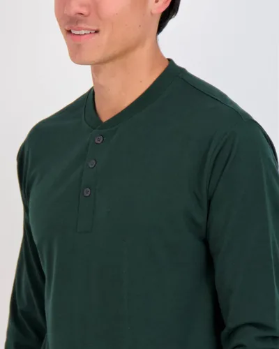 Vista 3 de Real Essentials Paquete de 3 camiseta Henley de manga corta y larga de algodón para hombre, ropa deportiva de alto rendimiento