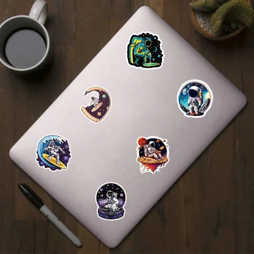 Vista 4 de 500 calcomanías de astronauta, etiquetas de dibujos animados geniales de 1 pulgada con 10 patrones, rollos de calcomanías autoadhesivos para álbumes