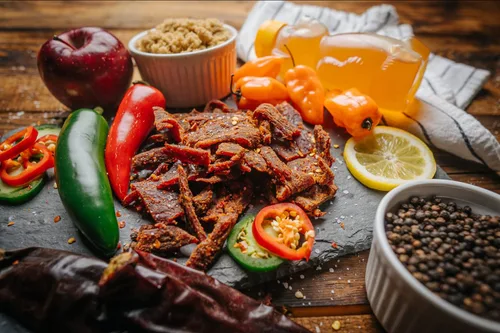 Vista 3 de Glenwood Snacks 7 ALARM - Pimienta escorpión de carne picante, pimiento fantasma, Carolina Reaper y Habanero, 9 onzas