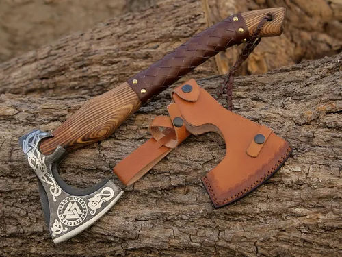 Vista 5 de ANCILLA Hacha vikinga de 16 pulgadas para camping, hecha de hoja de acero al carbono forjada a mano y mango de palisandro, el hacha viene con funda