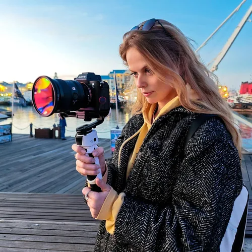 Vista 2 de Zhiyun Crane M3S Combo Gimbal Stabilizer for Cameras, Built-in Fill Light, Bluetooth Control, Vertical Shooting, Compatible with Mirrorless Cameras