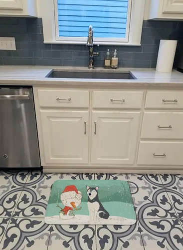 Vista 3 de Caroline's Treasures Alfombrilla de espuma viscoelástica lavable a máquina con muñeco de nieve siberiano Husky