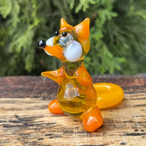 Vista 4 de Figura de zorro de cristal – Miniatura soplada a mano estilo Murano – Adorno de zorro coleccionable para estante o escritorio – Regalo