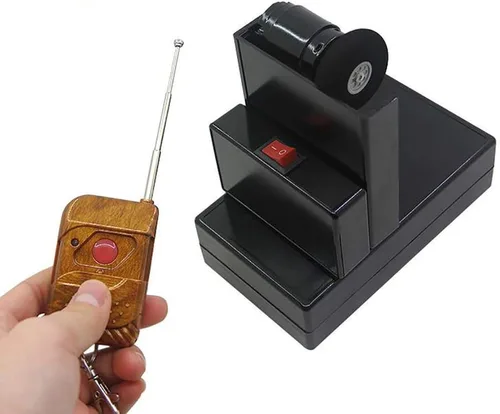 Vista 4 de ZQION Tarjeta de control remoto Fuente Spray Tarjeta Dispositivo de Tarjeta Mágica Trucos Tarjetas Trucos Magia Accesorios