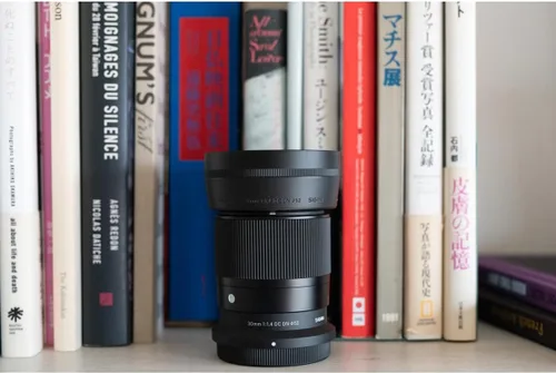 Vista 9 de 30mm F1.4 DC DN Sigma para Nikon Z Mount