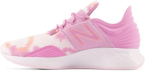 Vista 2 de New Balance Tenis de correr Fresh Foam Roav V1 con cordones para niños