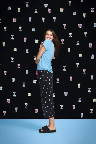 Vista 4 de HUE womens Basic Printed Knit Capri Pajama Sleep Pant, Made With Temperature Control Technology