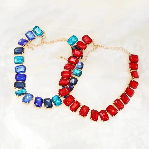 Vista 9 de Gargantilla de cristal con diamantes de imitación para mujer, pieza de declaración de esmeralda, collar de cadena dorada con cuello de cristal