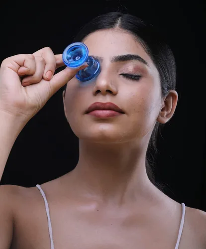 Vista 9 de Juego de 2 vasos de lavado de ojos para mantener tus ojos limpios y saludables, color azul