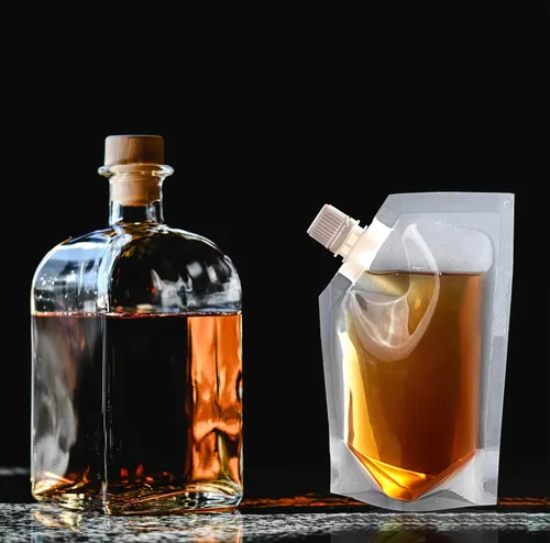 Vista 5 de Frascos ocultables - Bolsa reutilizable para beber, paquete de 5 frascos de plástico de 32 onzas para licor, bolsa de crucero oculta, kits
