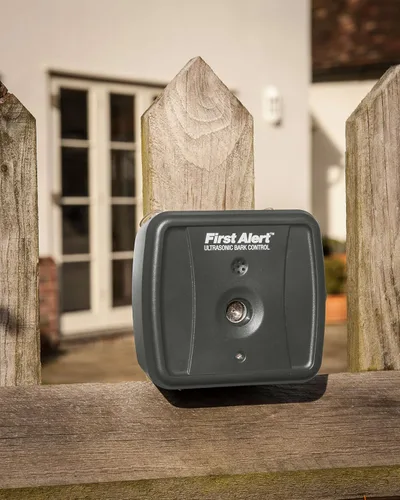 Vista 3 de First Alert Bark Genie Dispositivo automático de control de ladridos