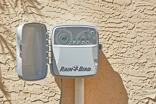 Vista 4 de Rain Bird Controlador residencial RC2 de 8 estaciones conectado RC2-8