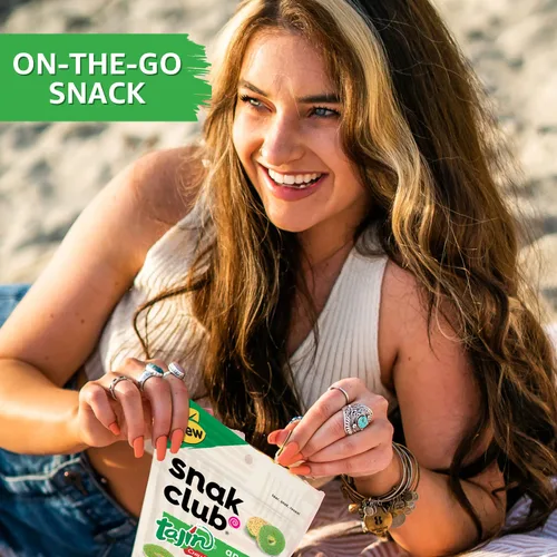 Vista 6 de Snak Club Tajin Anillos de Manzana, Bocadillos Gomosos Dulces y Sabrosos, Tamaño de Aperitivo de 2.5oz, 12
