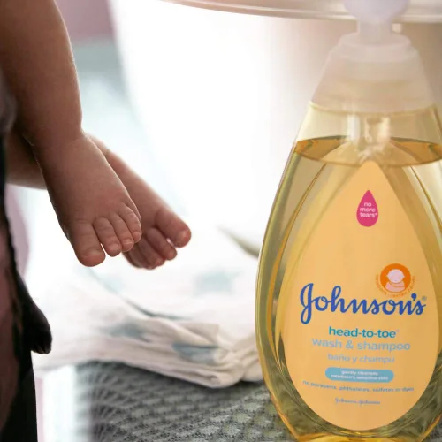 Vista 4 de Johnsons Johnson's - Jabón y champú suave para bebés sin lágrimas de cabeza a pies, 1.7 onzas líquidas, 1.70 onzas