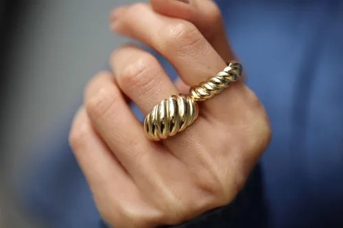 Vista 3 de Anillo de croissant de oro macizo de 14 quilates Anillo de cúpula trenzada de oro real de 14 quilates Anillo grueso de oro para mujer Anillo
