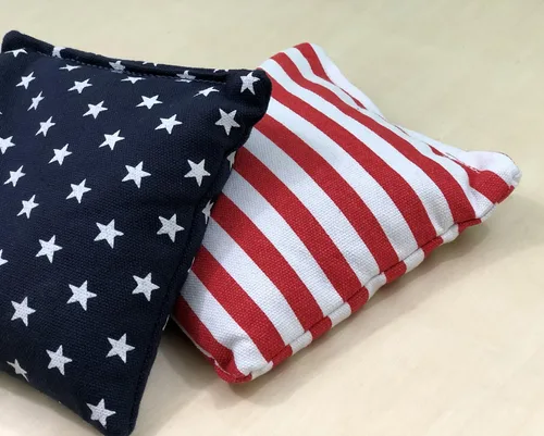 Vista 6 de 8 bolsas estándar de cornhole de tela de pato reglamentarias rellenas de maíz