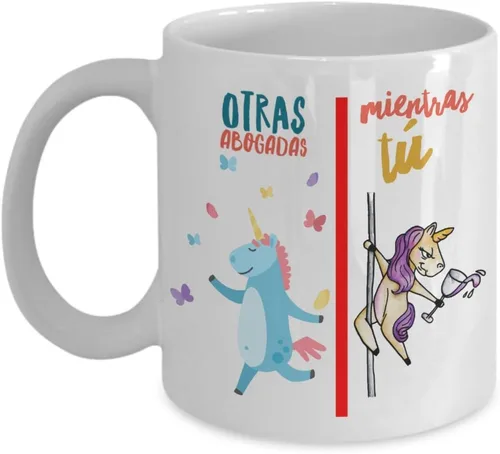 Vista 4 de Regalo para Abogadas Taza de cafe para Licenciadas Regalo para graduados, profesionales y estudiantes Vaso con afirmaciones positivas, Negro