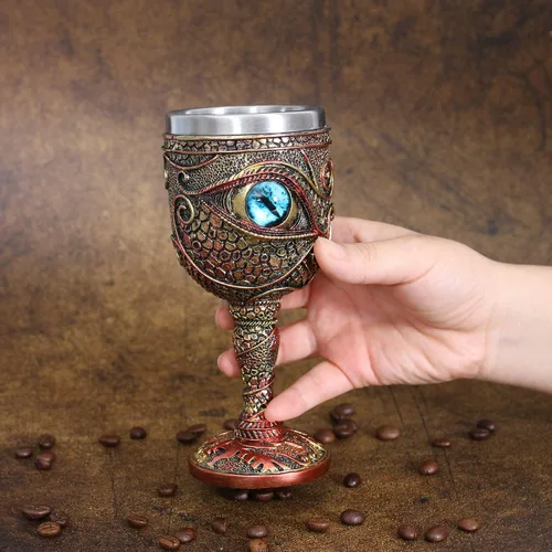 Vista 5 de Cáliz de vino de acero inoxidable El Ojo del Dragón, copas de vino medievales de dragón de Dungeons and Dragons, 7 onzas. Regalo para hombres