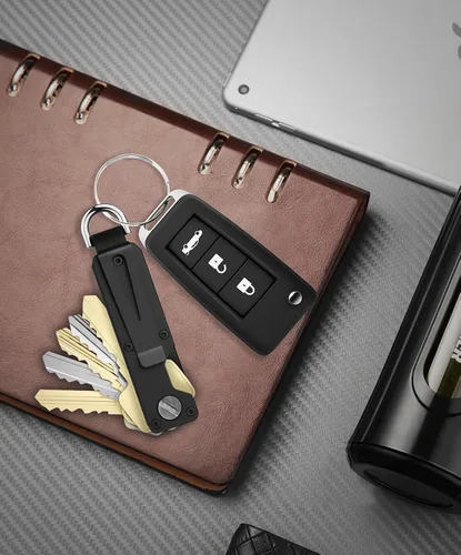 Vista 7 de TUXON Key Organizer For Men - Compact Metallic Key Holder Minimalist Innovative Keyholder Smart Keychain Secures 1-5 Keys