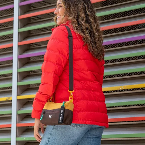 Vista 32 de Sherpani Skye - Bolso cruzado pequeño, de nailon, ligero, para mujer, con protección RFID