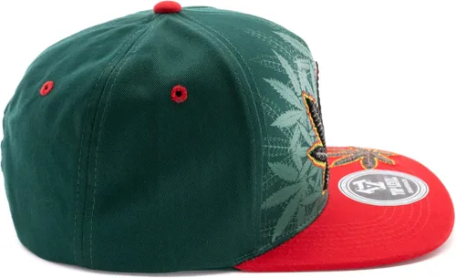 Vista 6 de Gorra de béisbol bordada con diseño de hojas de marihuana y cannabis