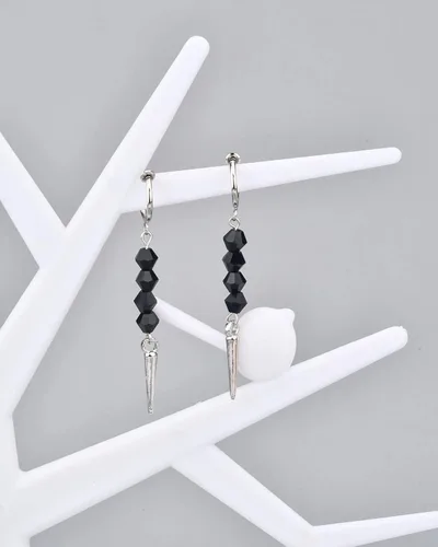 Vista 4 de Aretes Demogorgon Mundo del Revés Monstruo Bombilla del Alfabeto Aretes Colgantes Joyería Regalo para Hombres Mujeres Niñas