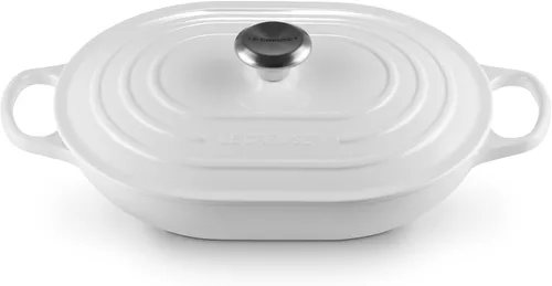 Vista 15 de Le Creuset - Cacerola ovalada de hierro fundido esmaltado con tapa, 3.75 cuartos de galón, sal marina Sea Salt
