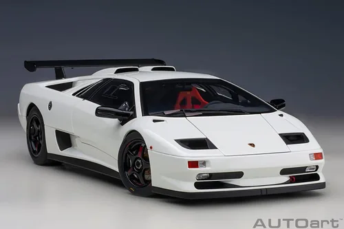Vista 17 de AUTOart 1/18 Diablo SVR 1996 Impact White 79149