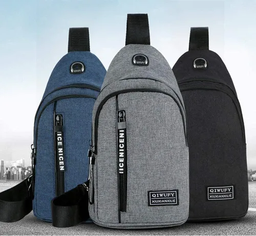 Vista 8 de YERCHIC Bolso bandolera pequeño cruzado en el pecho, hombro resistente al agua, bolsa de viaje con correa para hombres y mujeres con agujero