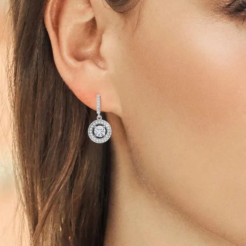 Vista 4 de Gem Stone King Aretes colgantes de moissanita blanca de plata de ley 925 para mujer (1.51 quilates, redondo de 0.197 in), Metal, piedras preciosas