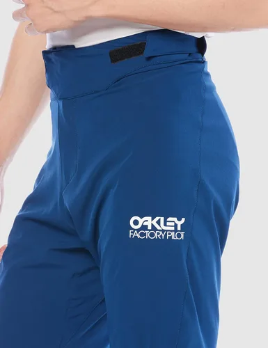 Vista 3 de Oakley Pantalón corto Pilot Lite de fábrica