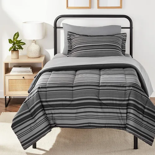 Vista 19 de Amazon Basics - Juego de edredón Twin/Twin XL con sábanas, juego de ropa de cama de 5 piezas, microfibra ligera azul Calvin a rayas, en una bolsa