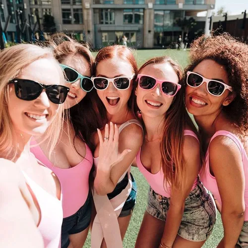 Vista 139 de Suministros para regalos de fiesta de colores neón Paquete de 8 gafas de sol unisex