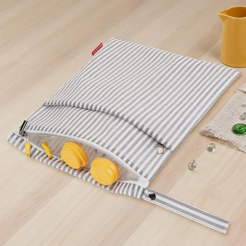 Vista 5 de Bolsa húmeda y seca BABEYER para almacenamiento de piezas de extractor de leche, bolsa impermeable para piezas de bomba con alfombrilla para mamás