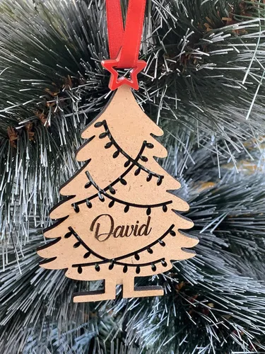 Vista 7 de Árboles 3D personalizados con nombre grabado personalizado, árbol de Navidad de madera independiente, adorno de nombre de Navidad 2025, árboles